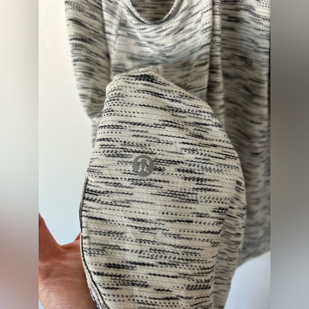 Lululemon Essential Tank Top - Picture 6 of 6